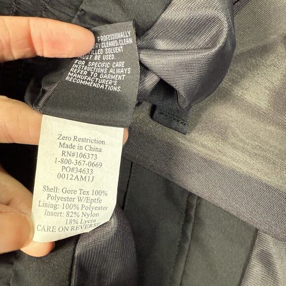 Zero Restriction Gore-Tex Black Jacket Men's Size M Zipped Water Proof Pockets - Picture 10 of 11